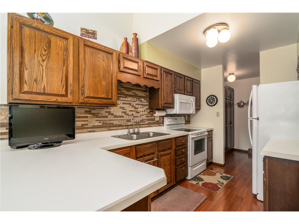 601 4th Avenue NE #16 Crookston MN 56716 7089587 image3