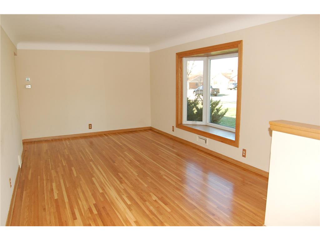 601 5th Avenue S Hopkins MN 55343 7064979 image3