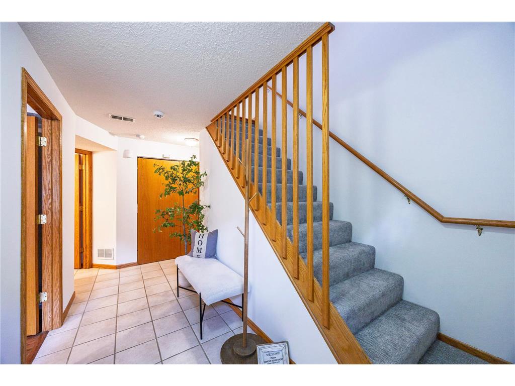 601 Annapolis Street E Saint Paul MN 55118 7095034 image5