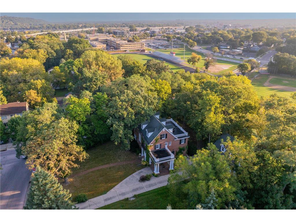 601 Baker Avenue Mankato MN 56001 7064111 image53
