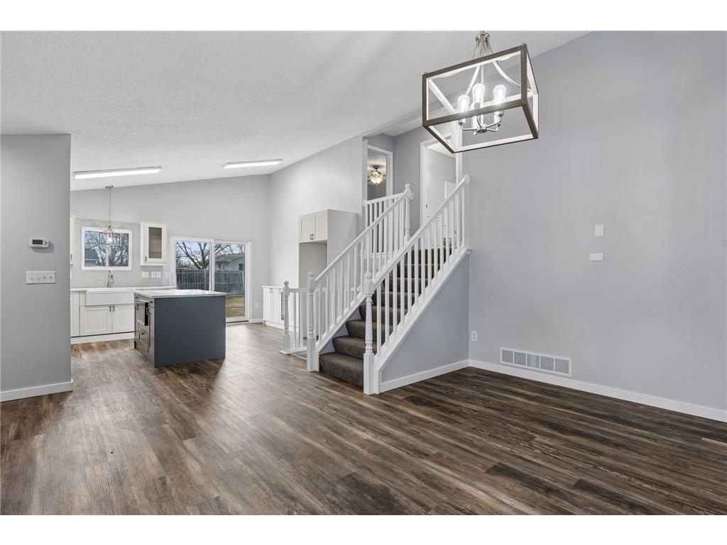 601 Cedar Street SW Isanti MN 55040 7053293 image10