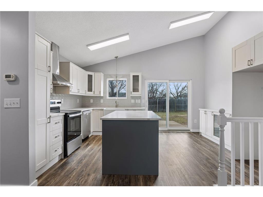 601 Cedar Street SW Isanti MN 55040 7053293 image11