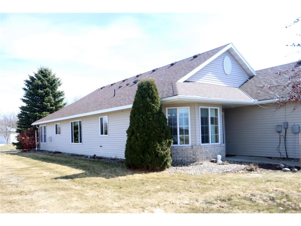 601 Cottonwood Avenue N Litchfield MN 55355 7044342 image2