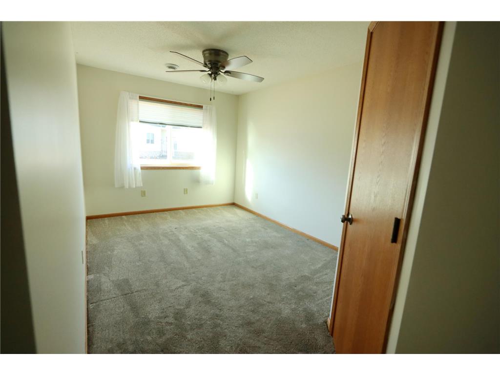601 Cottonwood Avenue N Litchfield MN 55355 7044342 image20