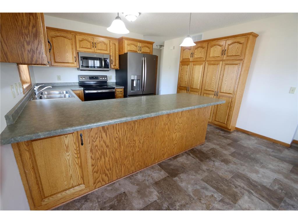 601 Cottonwood Avenue N Litchfield MN 55355 7044342 image5