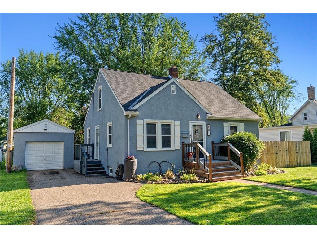 601 E 3rd Street New Richmond WI 54017 6752125 image1