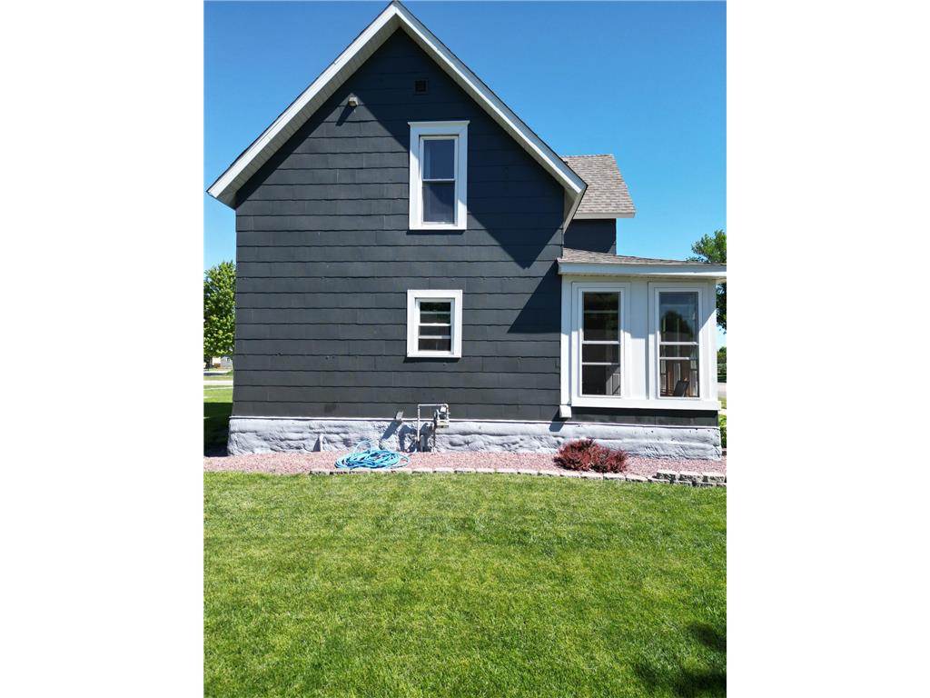 601 E Depue Avenue Olivia MN 56277 7093570 image8