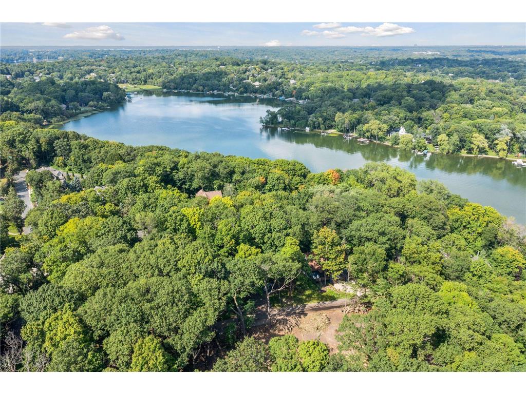 601 Fox Hill Drive Chanhassen MN 55317 - Lotus Lake 6778704 image8