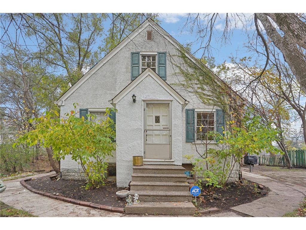 601 Geneva Avenue N Oakdale MN 55128 6613537 image1