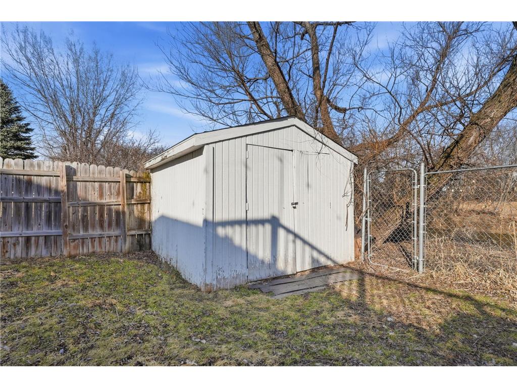 601 Horseshoe Lane Braham MN 55006 7048569 image10