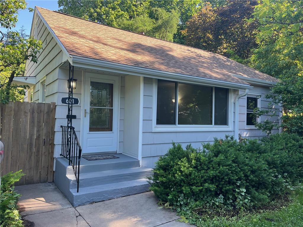 601 Iowa Avenue E Saint Paul MN 55130 6546505 image1