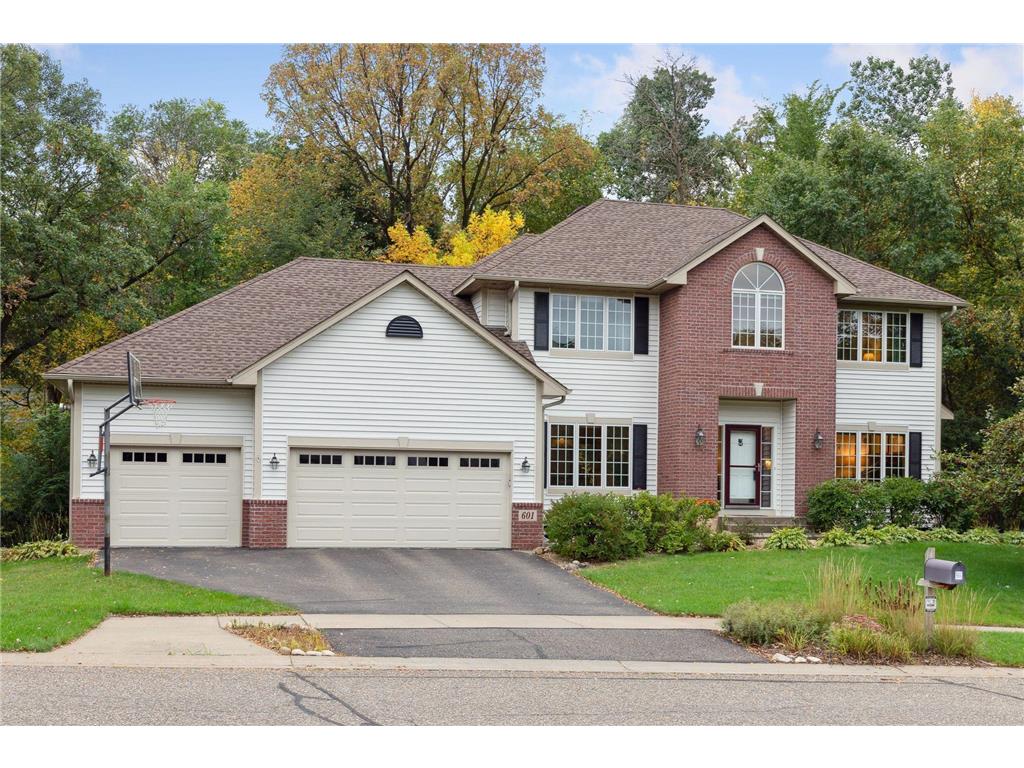 601 Knollwood Drive, Hudson, WI, 54016 MLS 6436604 Edina Realty