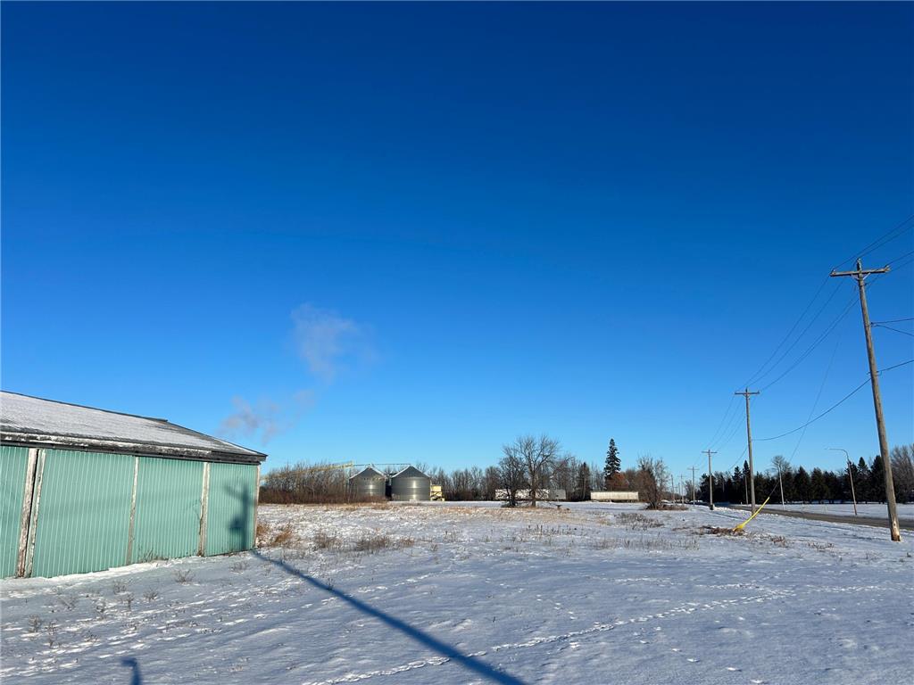 601 Main Avenue NE Warroad MN 56763 7025193 image4