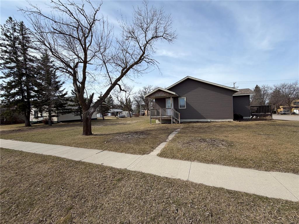 601 Main Street S Karlstad MN 56732 7060918 image4