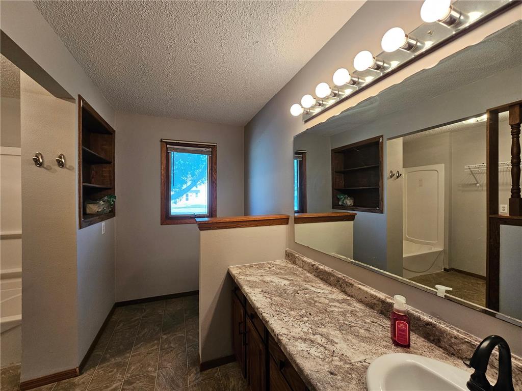 601 Mechanic Street Edgerton MN 56128 6777095 image8