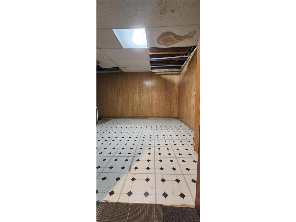 601 N Bruce Street Marshall MN 56258 7107376 image17