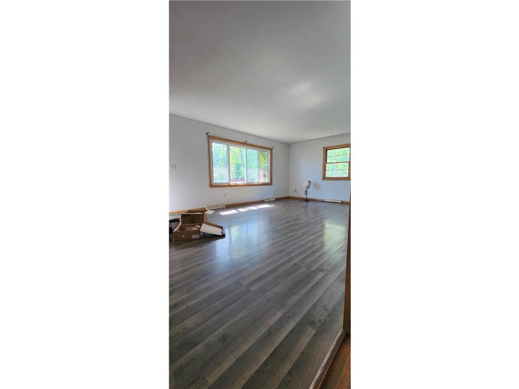 601 N Bruce Street Marshall MN 56258 7107376 image2