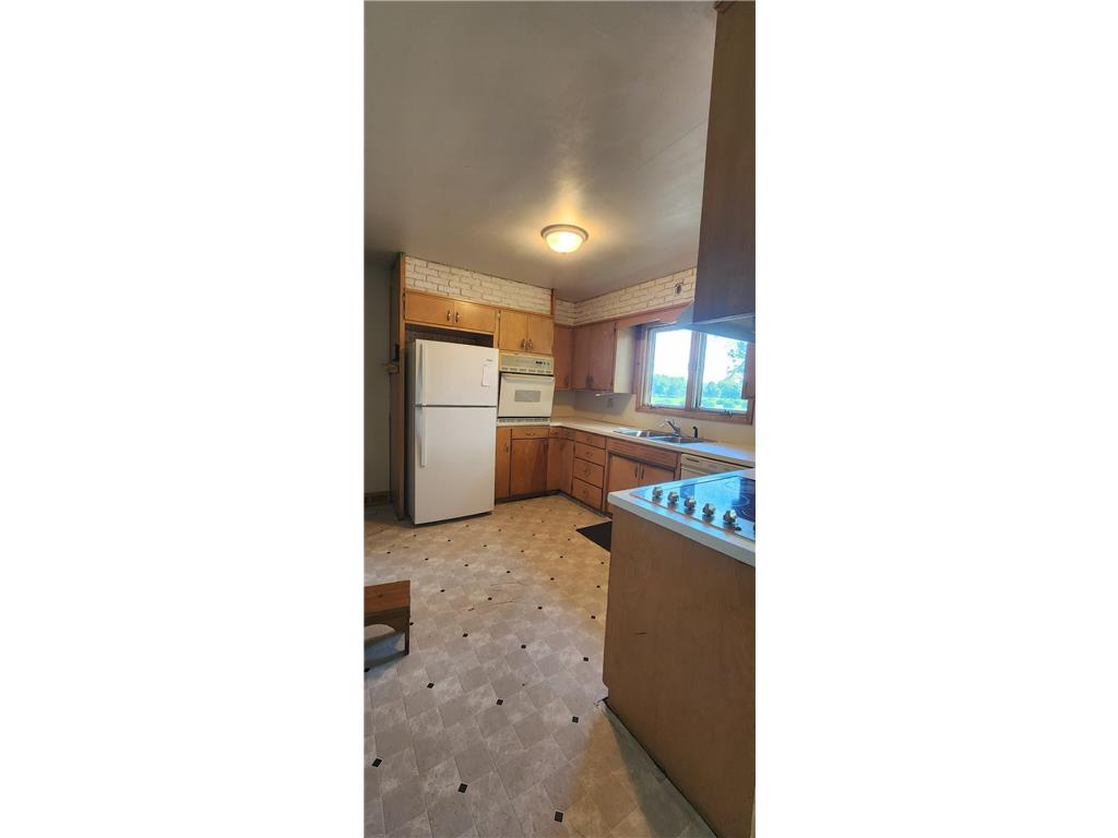 601 N Bruce Street Marshall MN 56258 7107376 image3