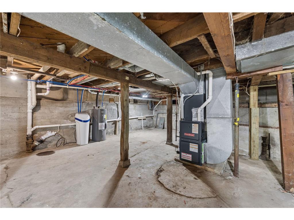 601 N Carver Street Winthrop MN 55396 7068973 image13