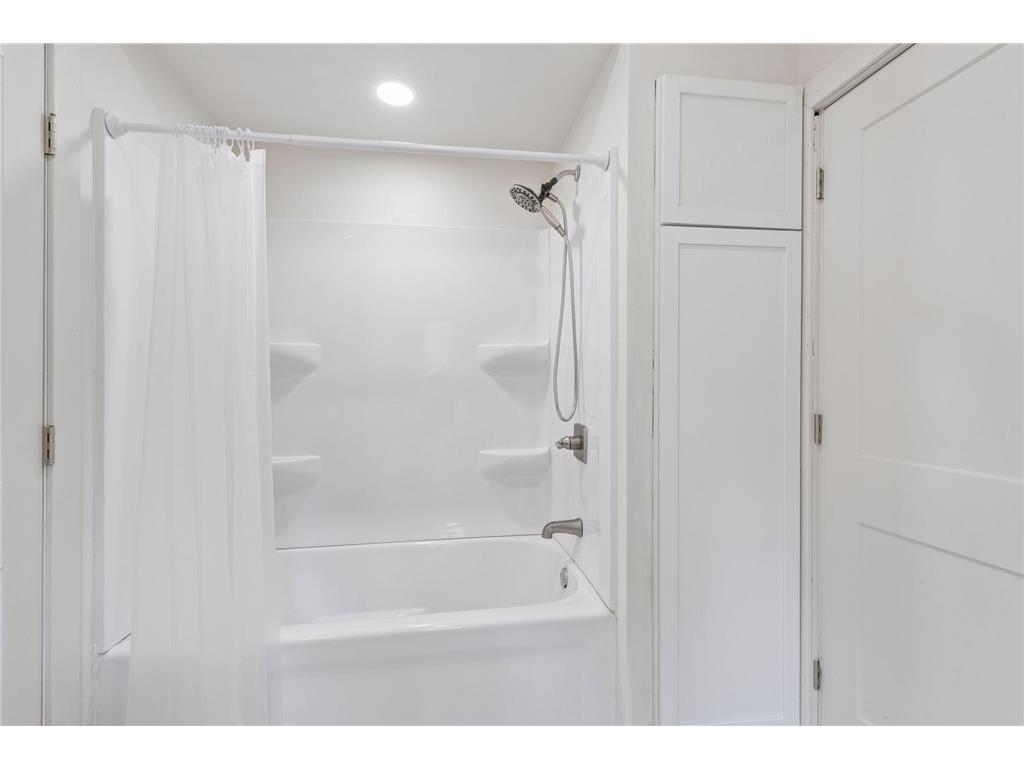 601 N Carver Street Winthrop MN 55396 7068973 image9