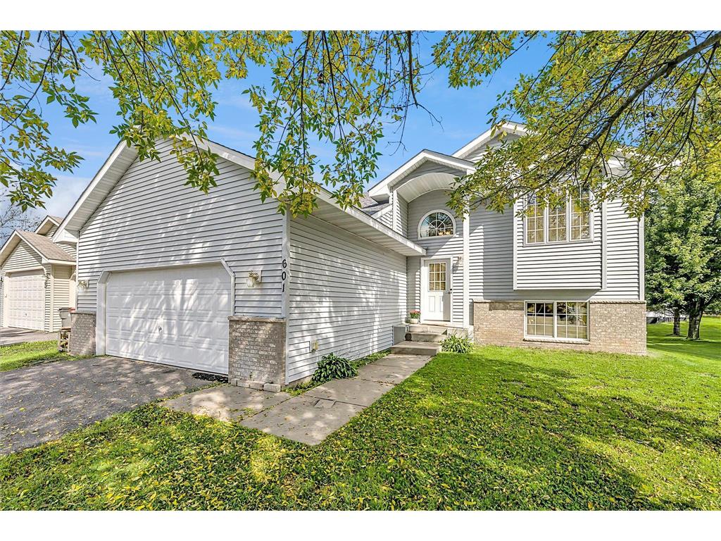 601 Park Brook Road NW Isanti MN 55040 6793245 image1