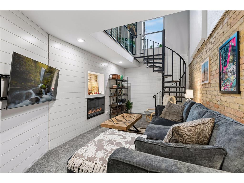 601 S 9th Street #1 Minneapolis MN 55404 7081396 image10