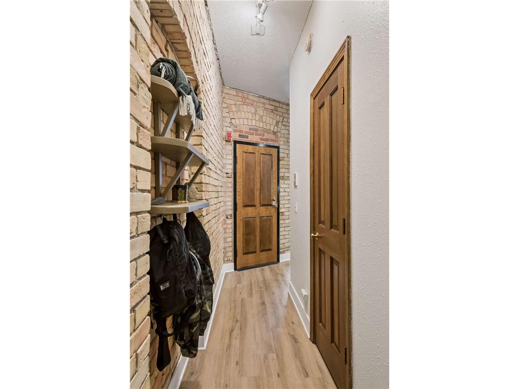 601 S 9th Street #1 Minneapolis MN 55404 7081396 image2