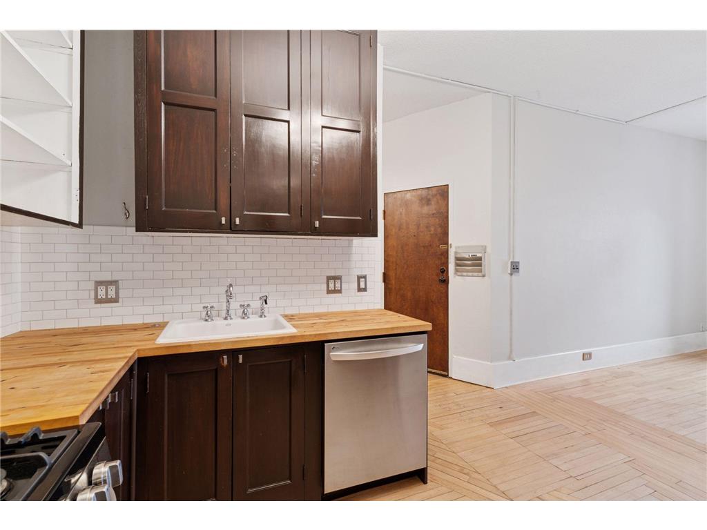 601 S 9th Street #3 Minneapolis MN 55404 6771372 image12