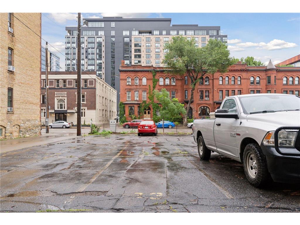 601 S 9th Street #3 Minneapolis MN 55404 6771372 image20
