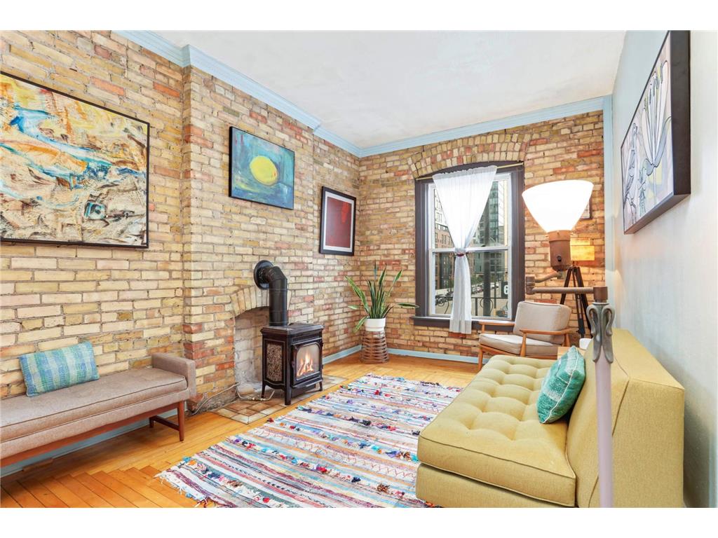 601 S 9th Street #4 Minneapolis MN 55404 6690753 image1