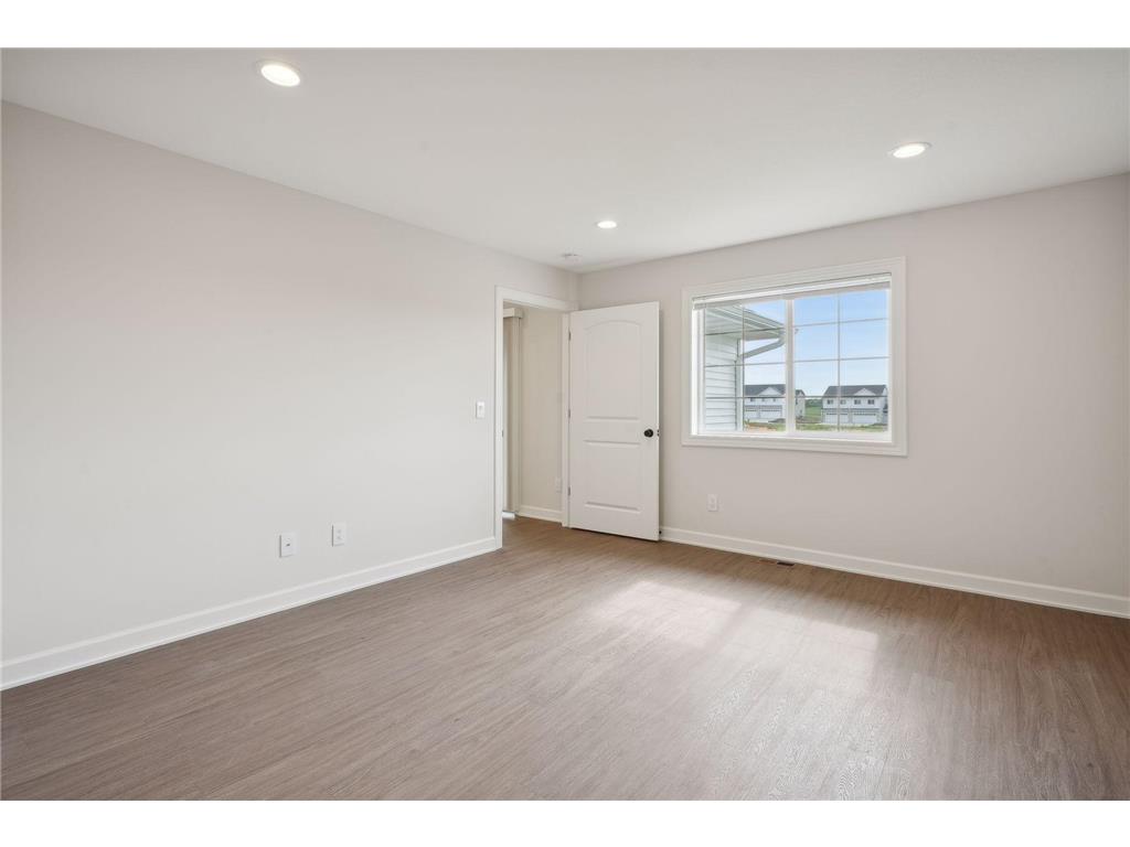 601 S Division Street Roberts WI 54023 6814270 image15