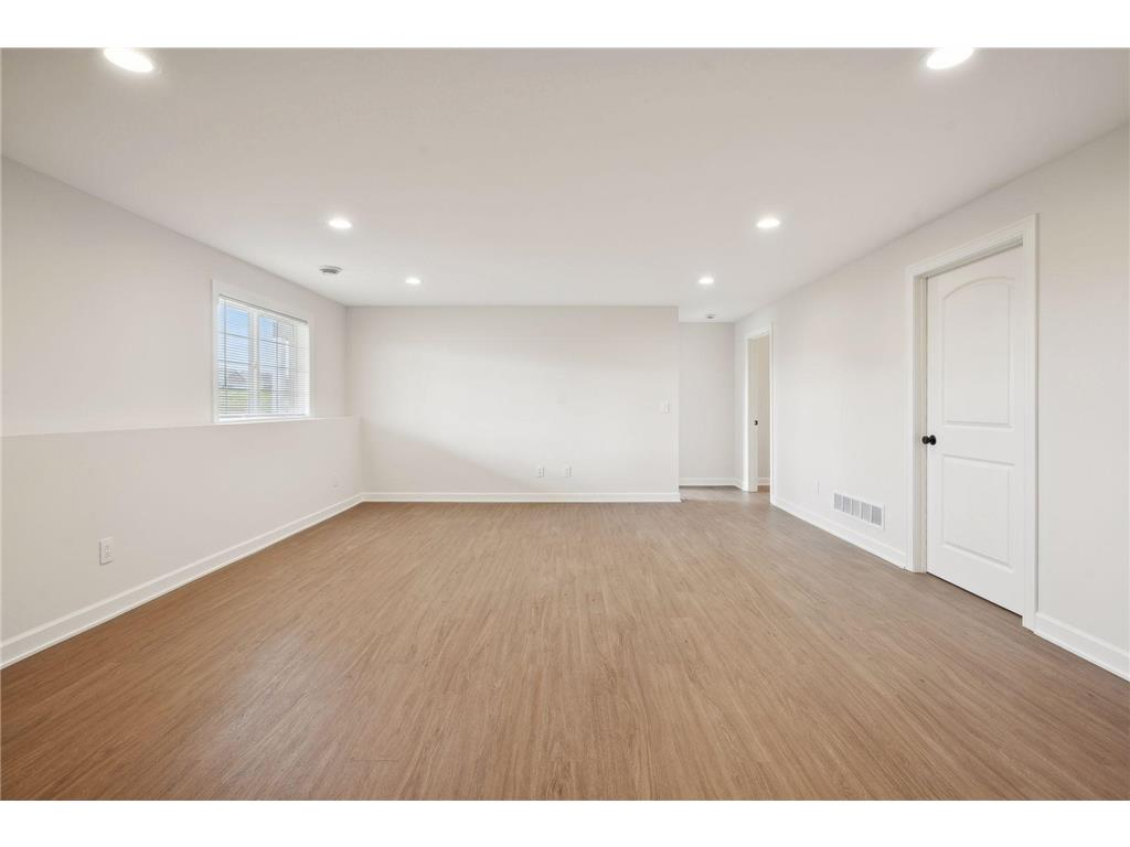 601 S Division Street Roberts WI 54023 6814270 image21