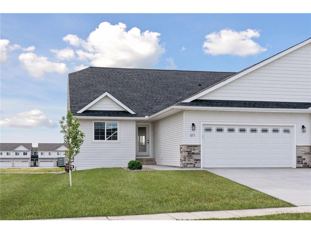 601 S Division Street Roberts WI 54023 7047292 image1