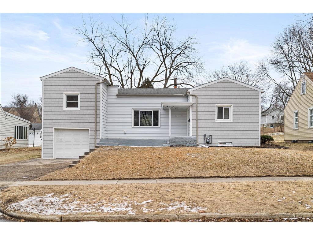 601 S Walnut Avenue Owatonna MN 55060 6651566 image1