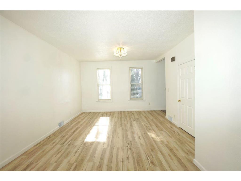 601 Sims Avenue Saint Paul MN 55130 7028589 image3