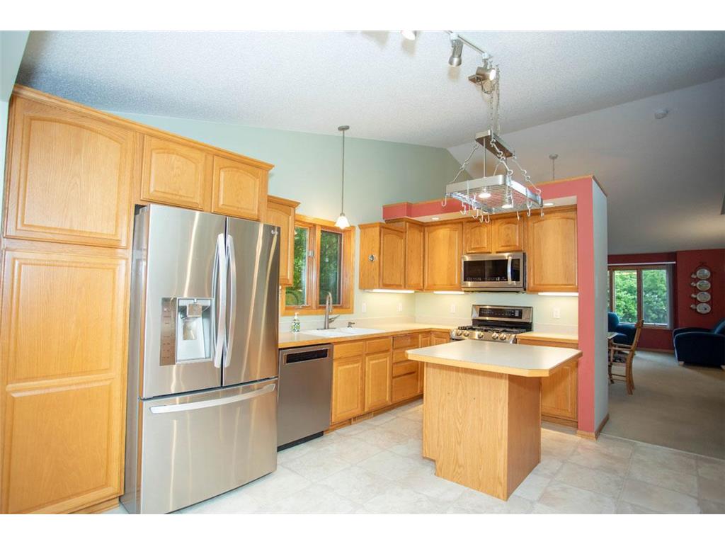 601 Sterling Street S Maplewood MN 55119 7041050 image15