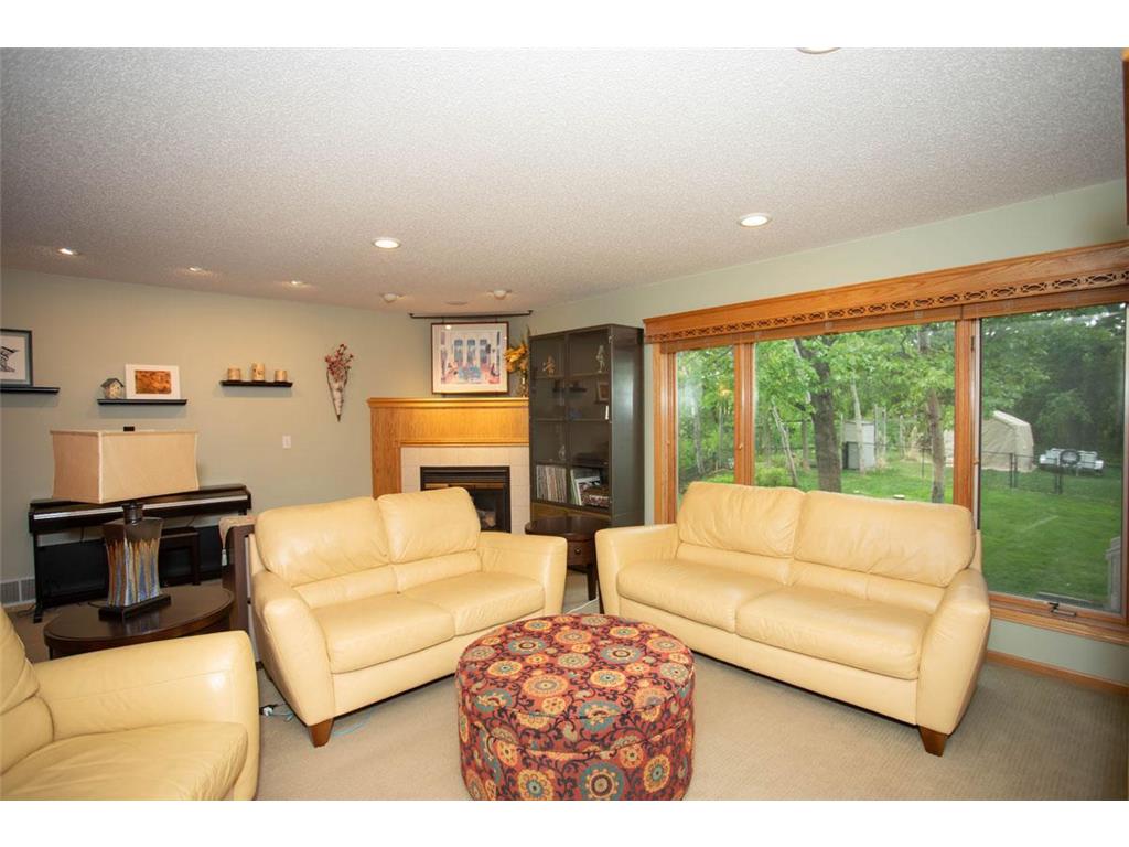 601 Sterling Street S Maplewood MN 55119 7041050 image22