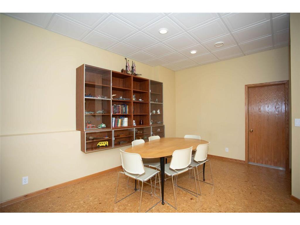 601 Sterling Street S Maplewood MN 55119 7041050 image34