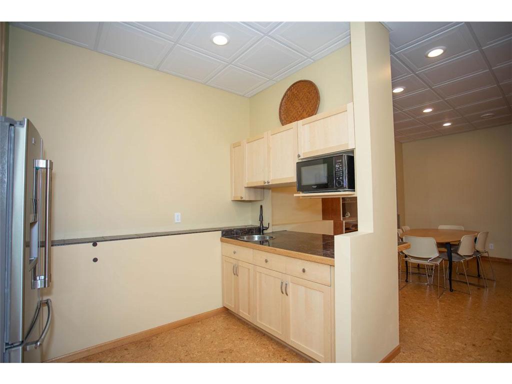 601 Sterling Street S Maplewood MN 55119 7041050 image36