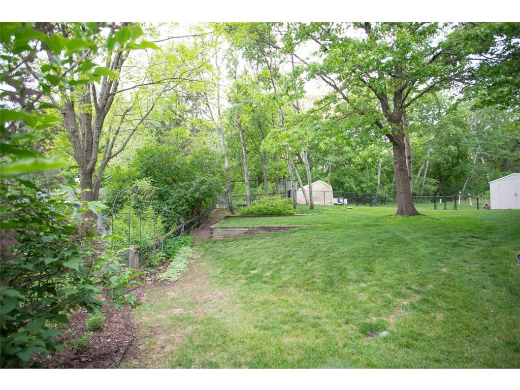 601 Sterling Street S Maplewood MN 55119 7041050 image72