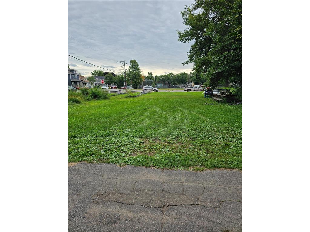 601 Western Avenue N Saint Paul MN 55103 7062681 image1