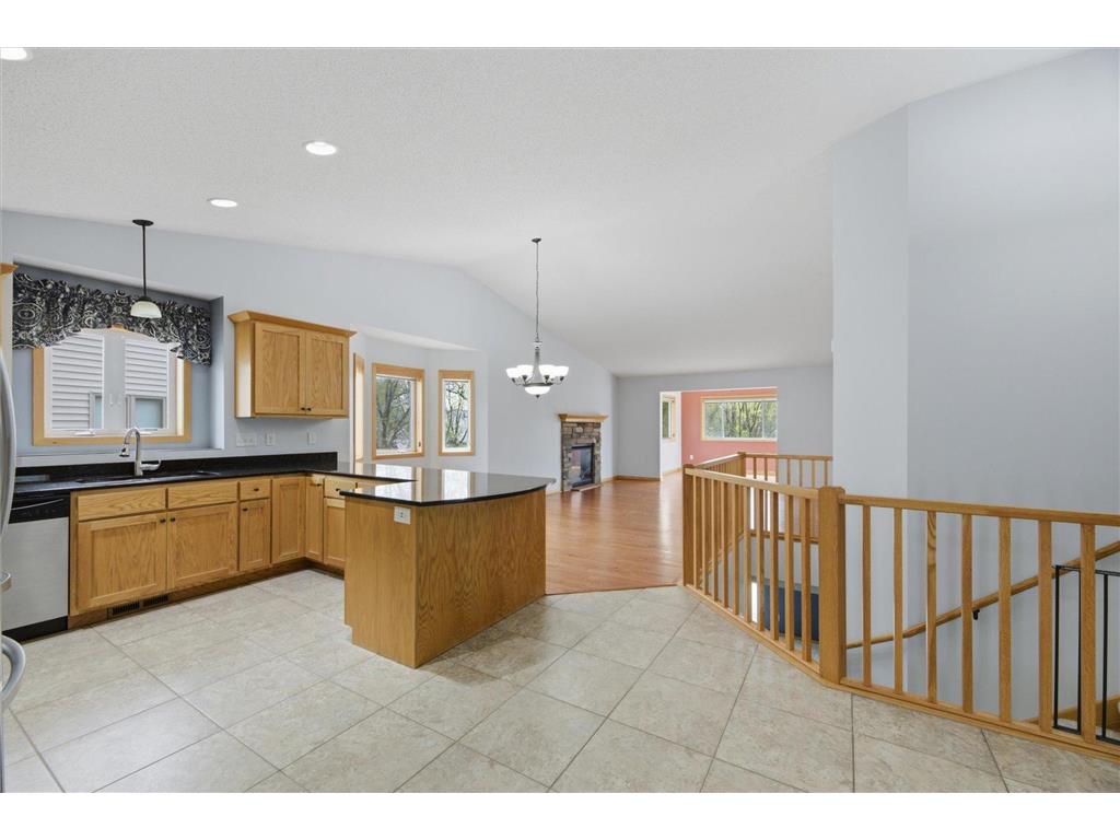 6012 Iris Lane Rockford MN 55373 7064971 image4