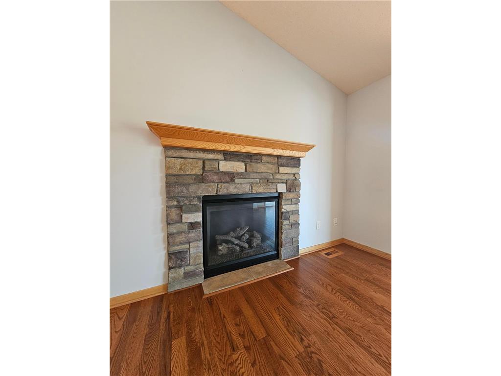 6012 Iris Lane Rockford MN 55373 7064971 image7