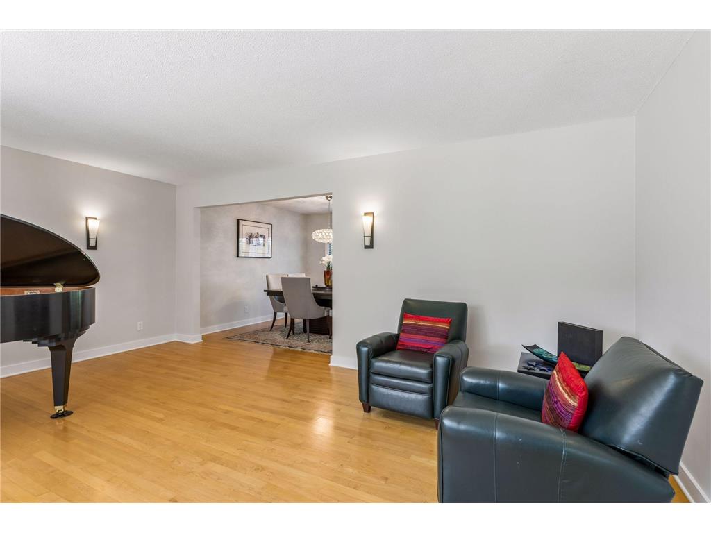 6016 Eden Prairie Road Edina MN 55436 7068966 image6