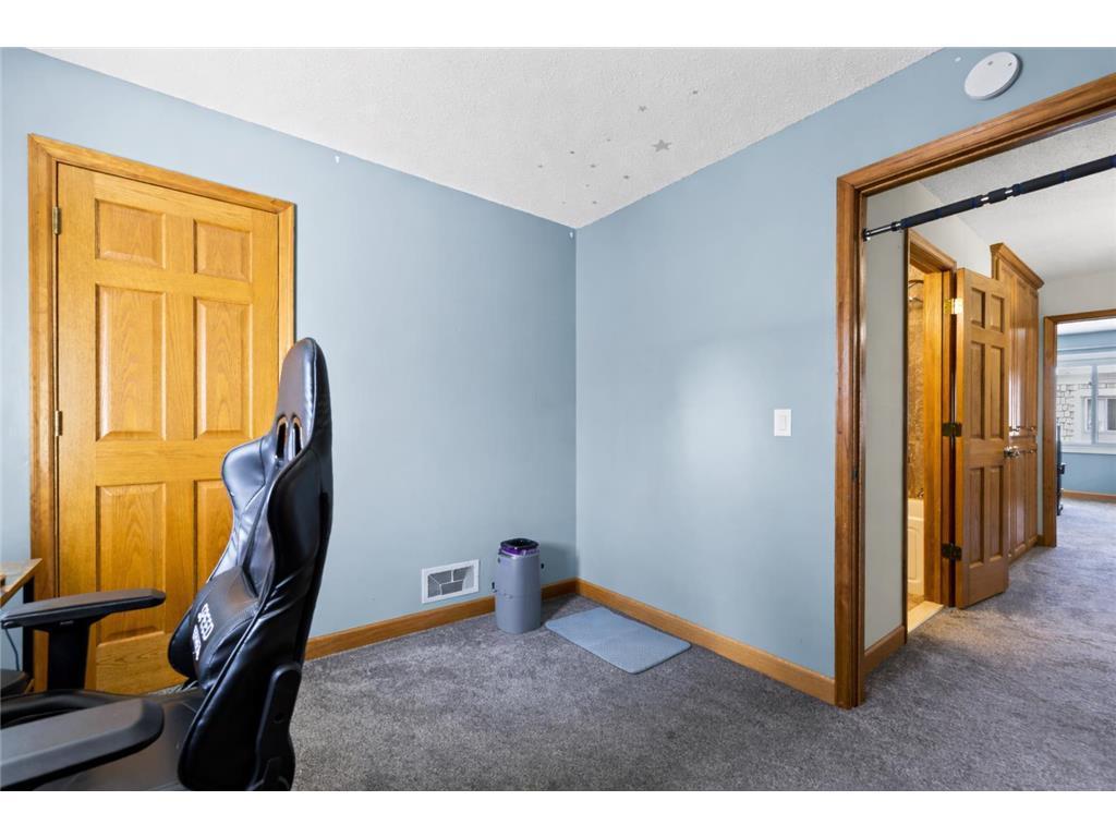 6016 Golden Valley Road Golden Valley MN 55422 7052352 image12