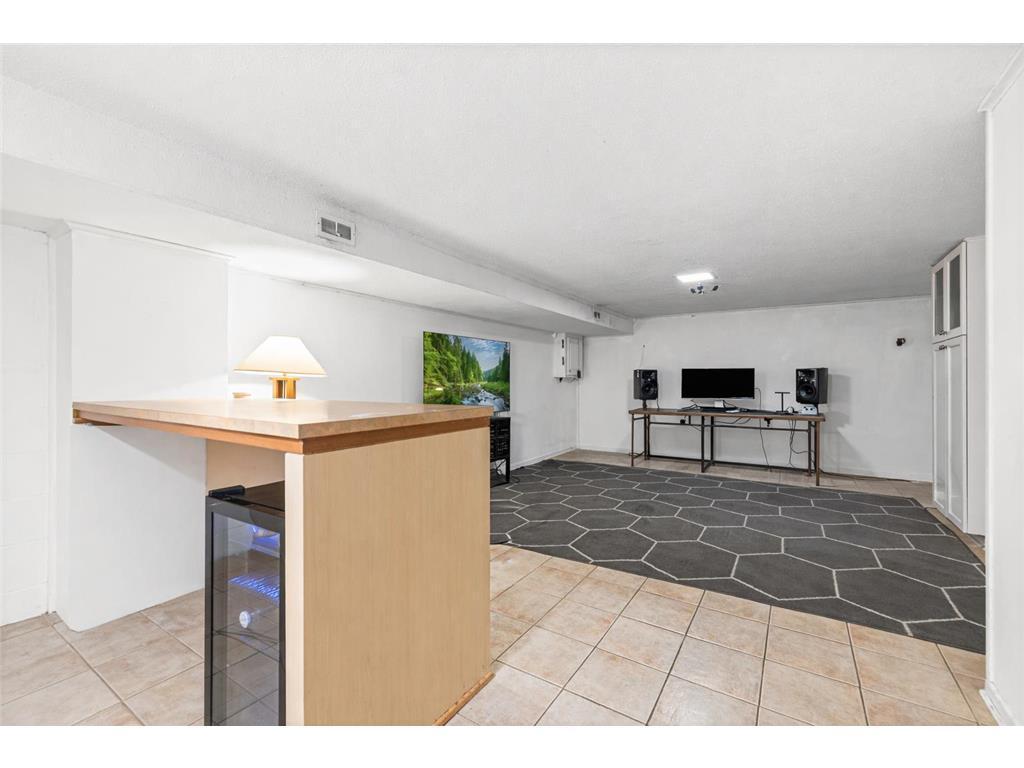 6016 Golden Valley Road Golden Valley MN 55422 7052352 image14