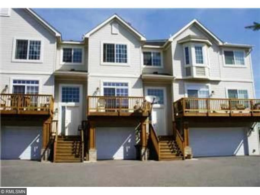 6016 Upper 35th Street N, Oakdale, MN 55128 MLS 4915100 Edina Realty