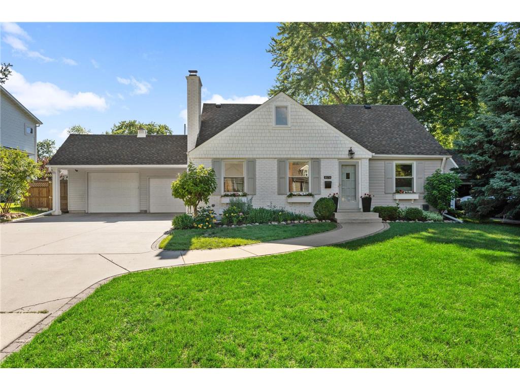6016 Wooddale Avenue S Edina MN 55424 6563201 image1