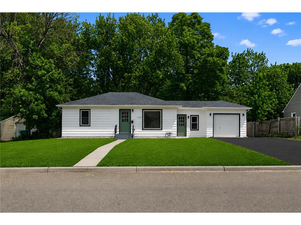 6018 Camden Avenue N Brooklyn Center MN 55430 7085046 image1