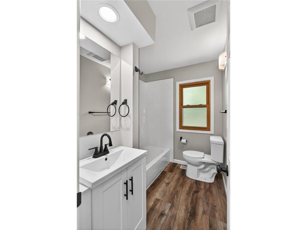 6018 Camden Avenue N Brooklyn Center MN 55430 7085046 image20